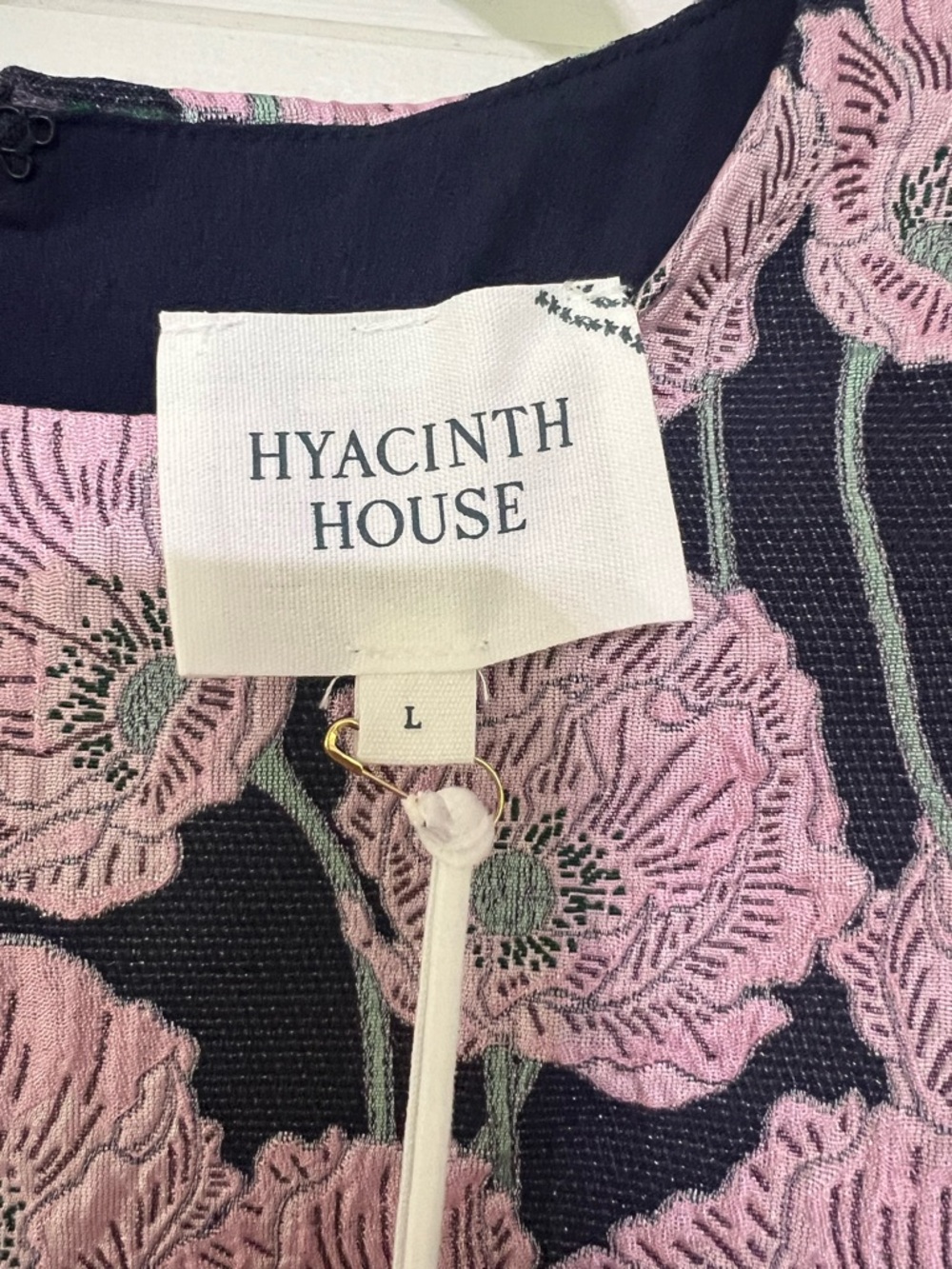 Tuckernuck HYACINTH HOUSE
Pink & Navy Floral Jacquard Minetta Mini Dress - Picture 5 of 16